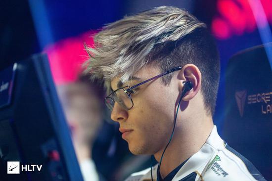 湖北电竞选手大盘点 Uzi 厂长 JKL 全明星阵容